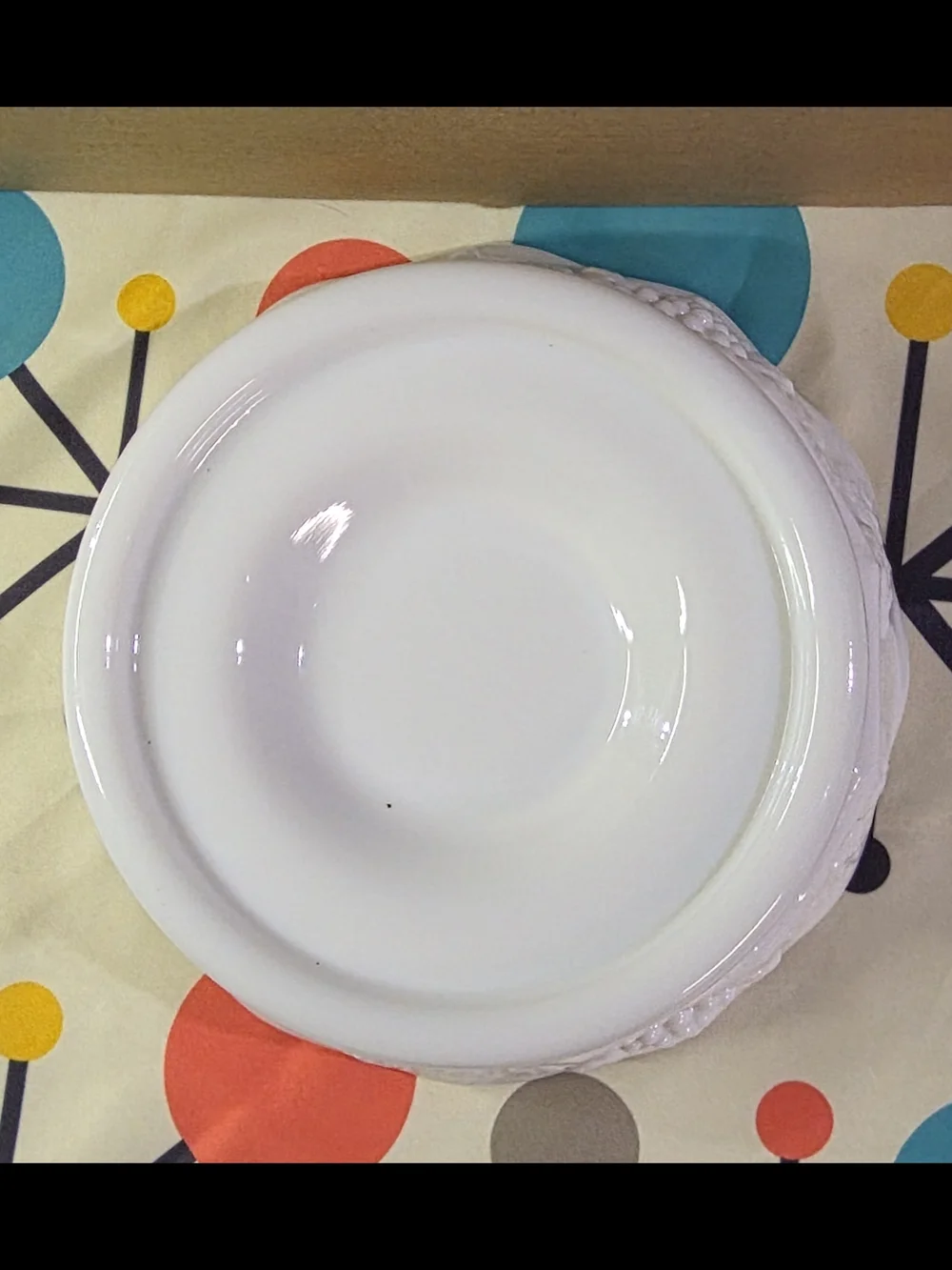 Vintage Westmoreland Paneled Grape Milk Glass Punch Bowl Stand 769652